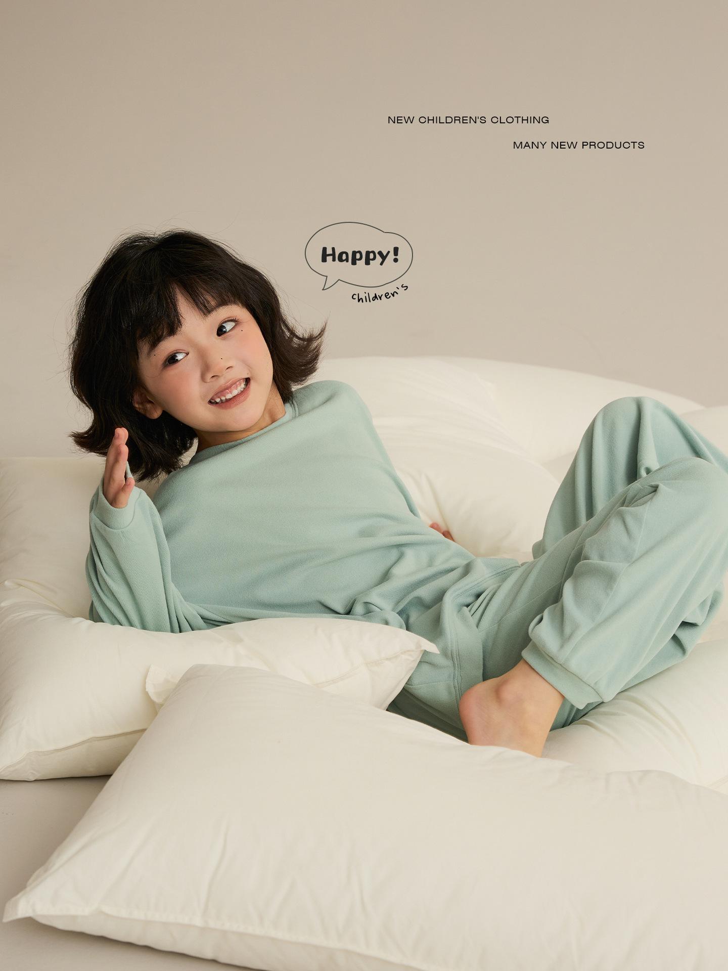 

Kids Double-Sided Thermal Fleece Pajama Set for Boys - Warm, Loose Fit for Autumn/Winter, Medium & Large Sizes 110cm