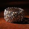 Elegant Brett Armband med Pärlor och Strass i Komplicerat Mönster