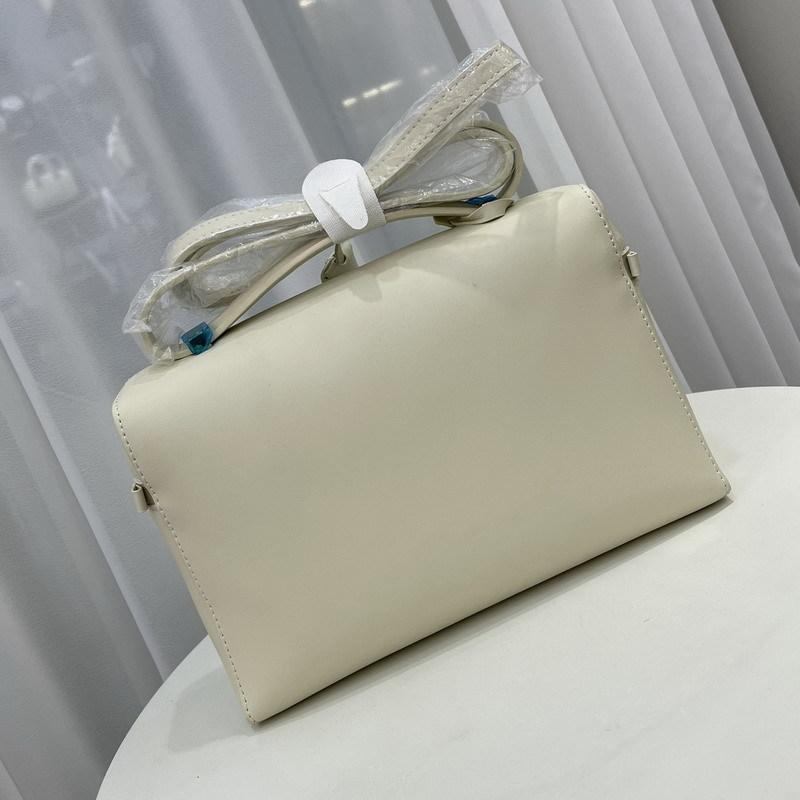 New lunch box bag, cowhide leather women's bag, messenger bag, shoulder bag, underarm bag.