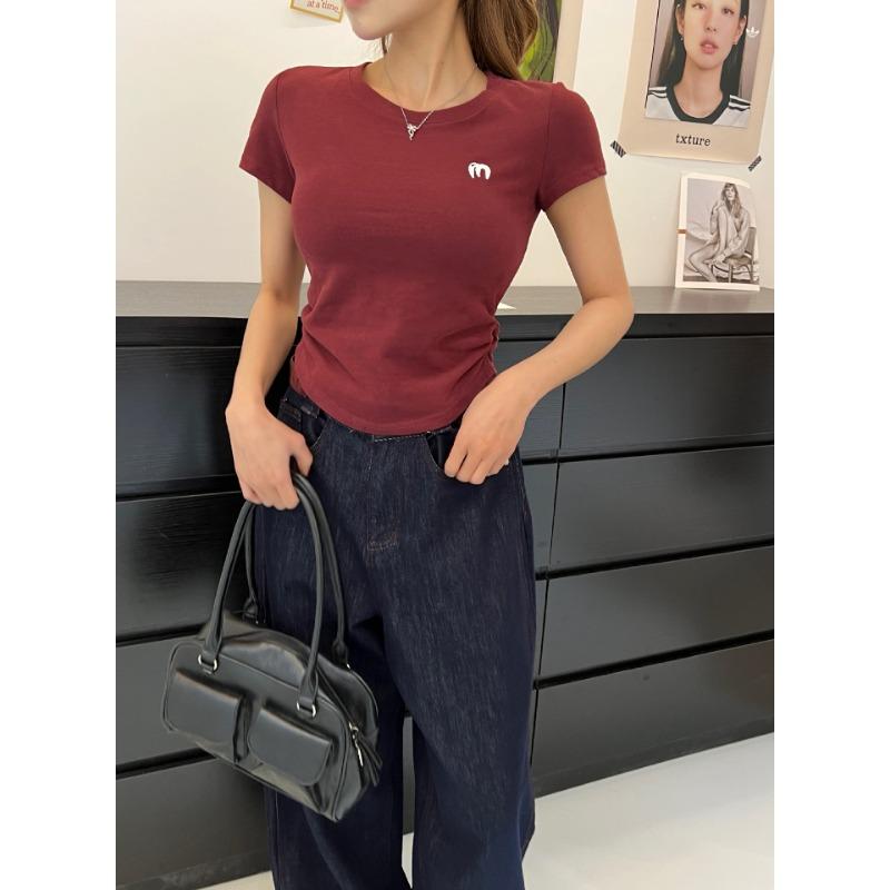 Short-sleeved T-shirt for Women In Summer New Style, Unique Embroidery Short Waist-hugging Base Shirt Top