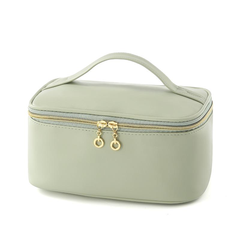 Popular Large Capacity Women's Cosmetic Travel Handbag and Toiletry Bag