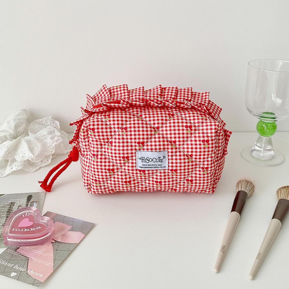 Ins Fresh Red Cherry Quilted Cosmetic Bag Fashion Small Large Toiletry Makeup Storage Bag Cute Lipstick Sanitary Napkin Case
