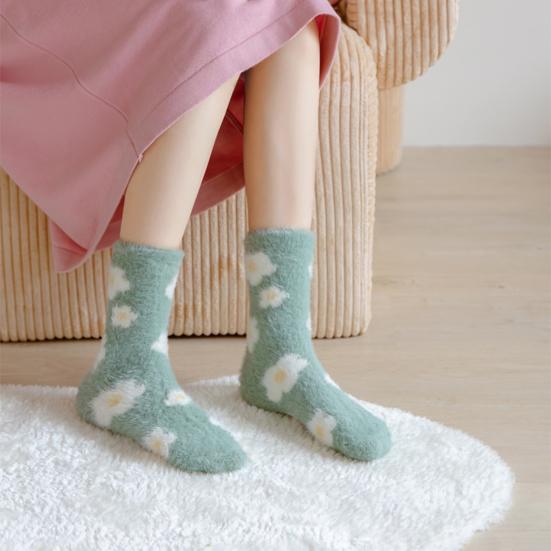 Dámské chlupaté ponožky s posádkou Zimní teplé plyšové ponožky Roztomilý vzor srdce a mašle Měkké ponožky pro dívky na doma, na lenošení, na ven