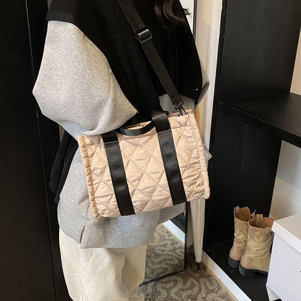 

Rhombus Plaid Korean Shoulder Bag Large Capacity Small Puffer Bag Office Worker хакі