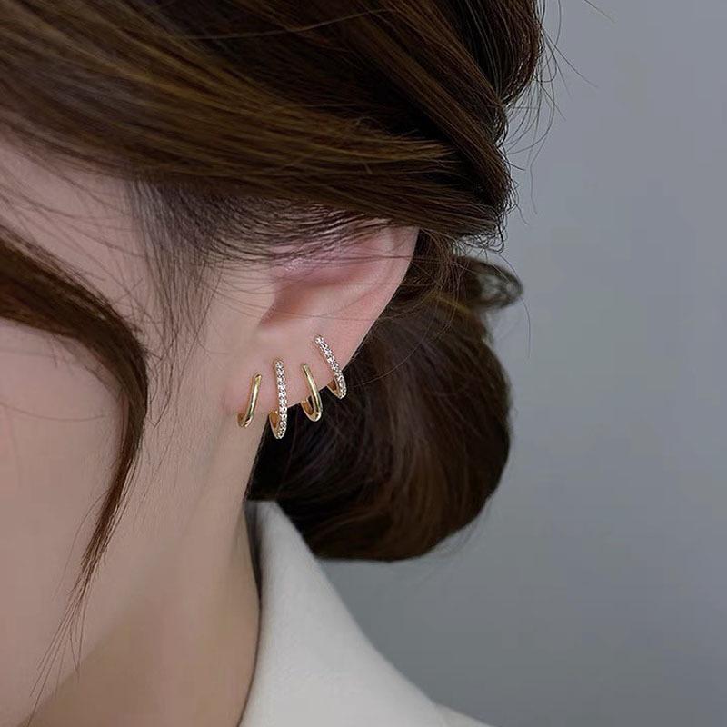 Elegant Four-Claw Zircon S925 Silver Earrings