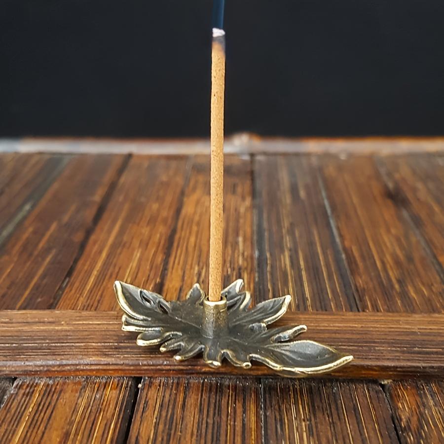 

1pc,Metal Incense Burner Base Shaped Like a Leaf, Suitable For Meditation, Zen Sitting, Outdoor Use (With Incense)