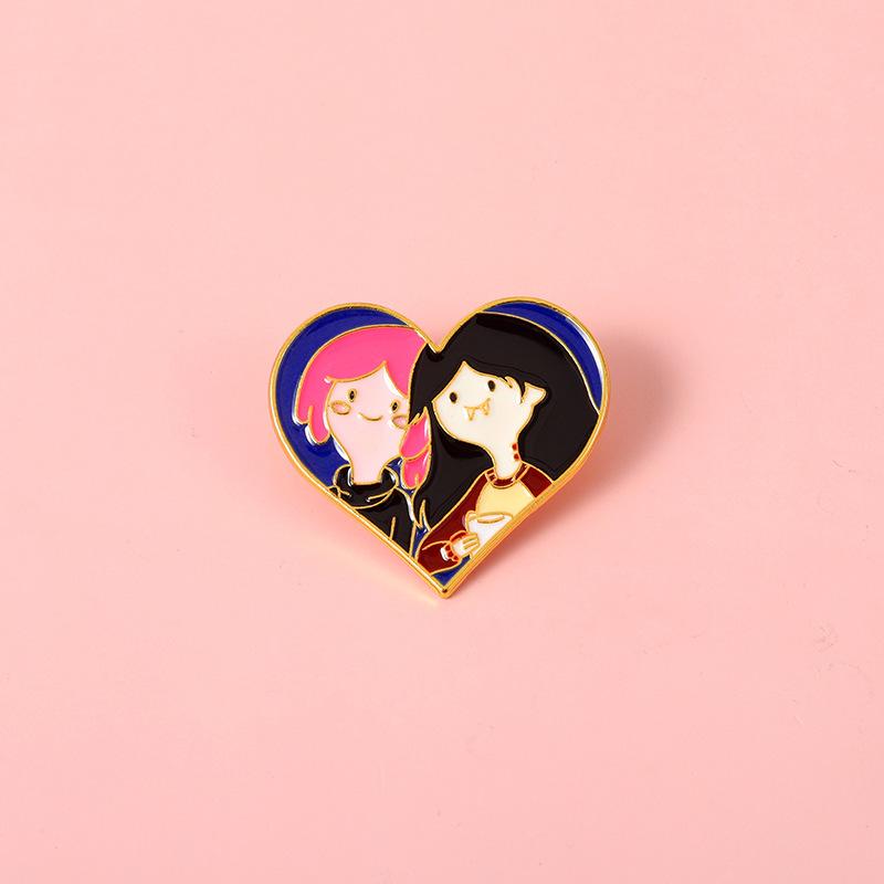 Alloy Elegant Heart Brooch For Friends Decorative Badge For Personalized Fashion Style