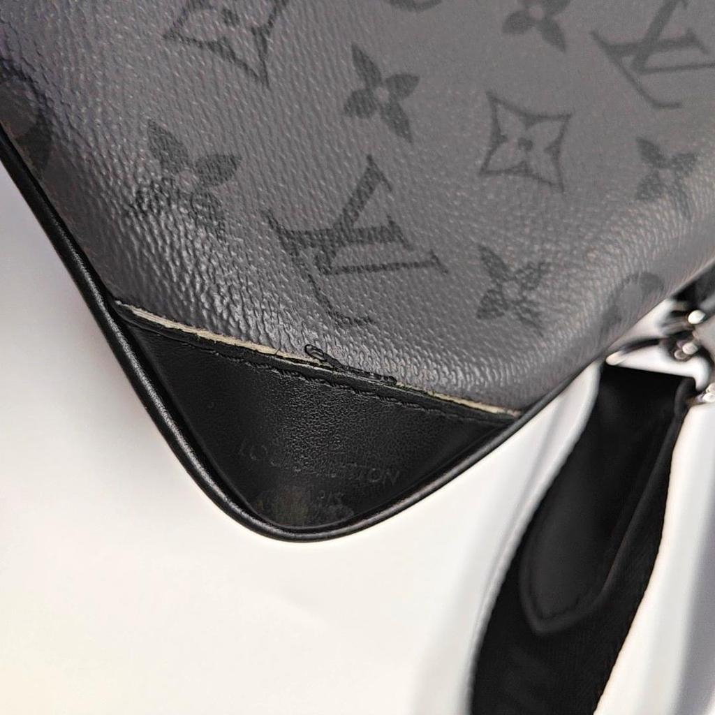 [Pre-Owned] Louis Vuitton Trio Messenger 'Monogram Eclipse Reverse Canvas' - Good #1JZ8U1S