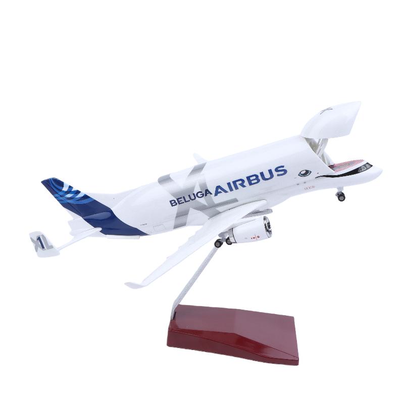 1 Набор 30 см 1:Металлическая модель самолета A330 Beluga Airways в масштабе 1:80, литая из смолы, с открывающимся грузовым отсеком, с подставкой для демонстрации One Size