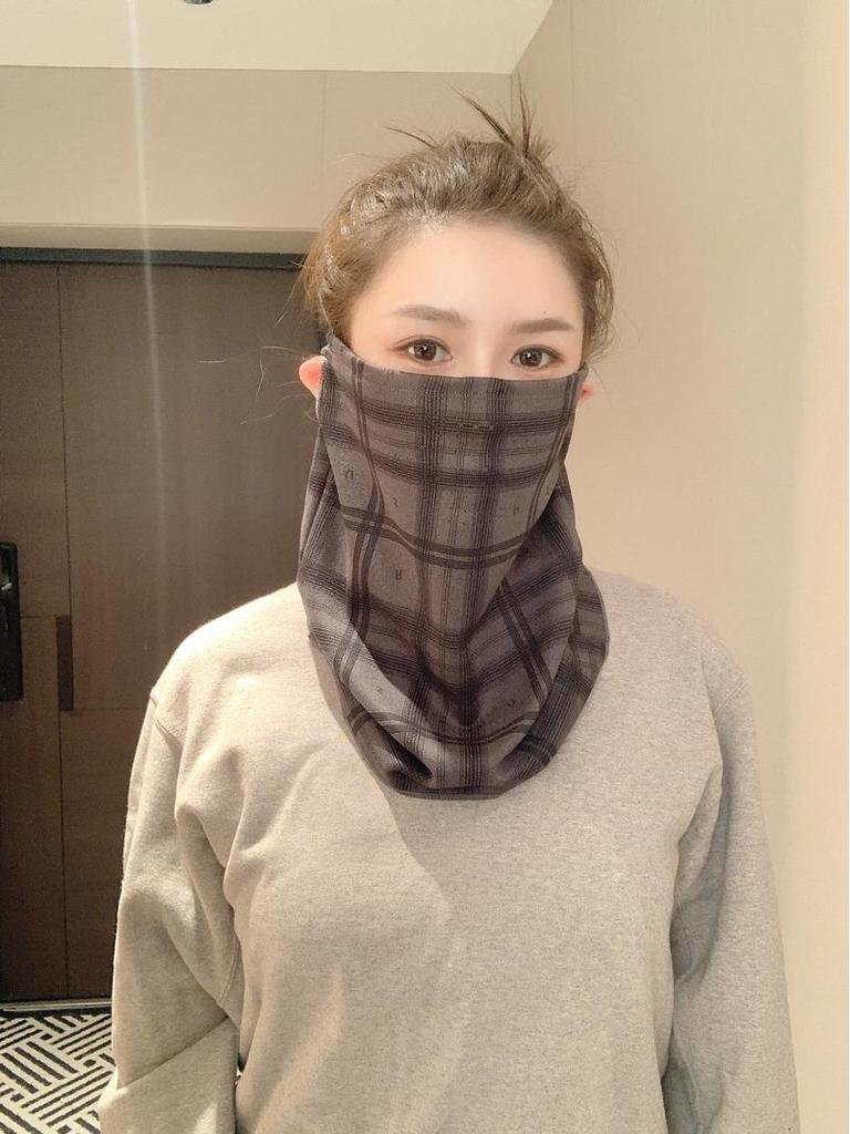 Cycling Windproof Balaclava: Ear-Hanging Breathable Design for Face and Neck Protection in Winter