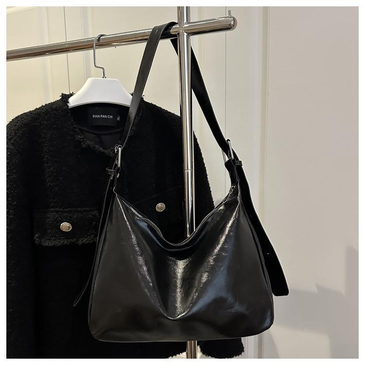 Retro Style Faux Leather Tote Bag for Women Large Capacity Shoulder Handbag