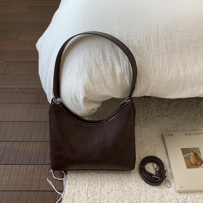 High-end Small Bag Women's 2025 New Autumn and Winter Fashion Versatile Messenger Bag Retro Shoulder Underarm Bag Bucket Bag