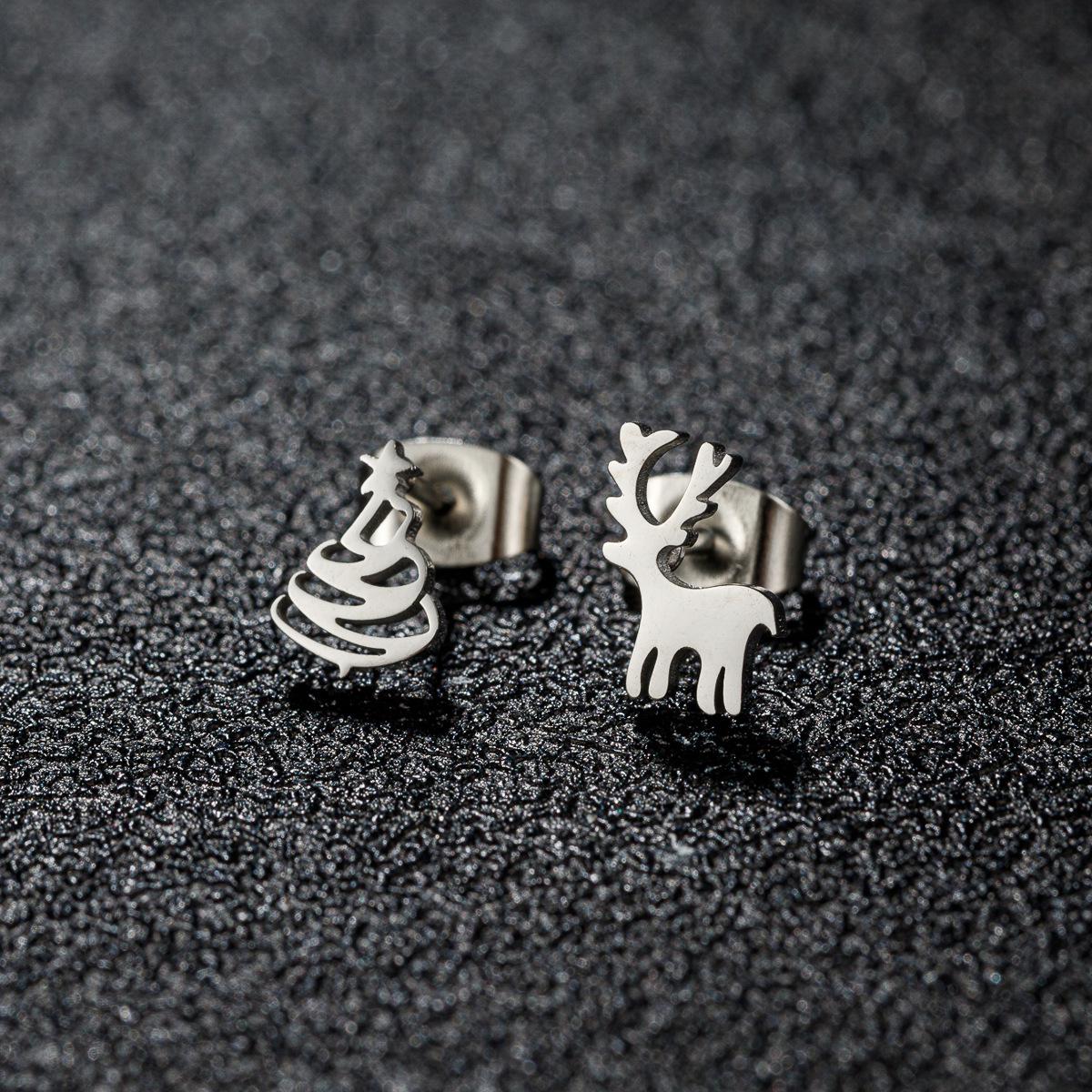 

Элегантные асимметричные серьги-пусеты в виде снежинок с оленями из нержавеющей стали для женщин