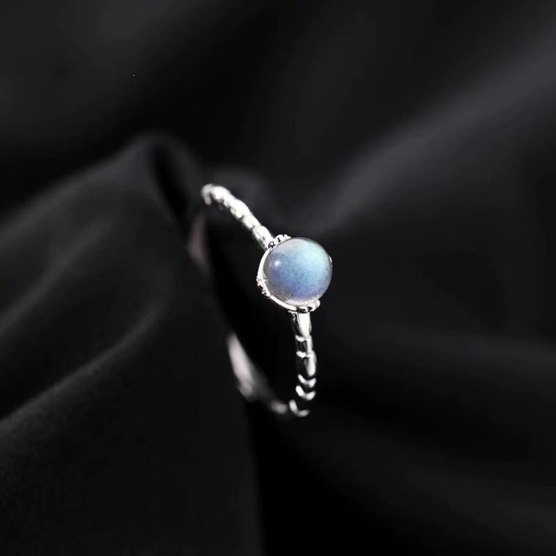 925 Sterling Silver Moonstone Women's Ring: Simple, Elegant, Luxury Fashion with a Cool, Stylish Design