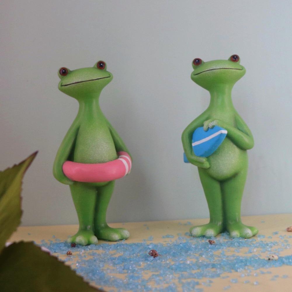 Resin Surfing Frog Statue Cute Style Small Frog Ornament Swimming Frog Figurine  Office Desk