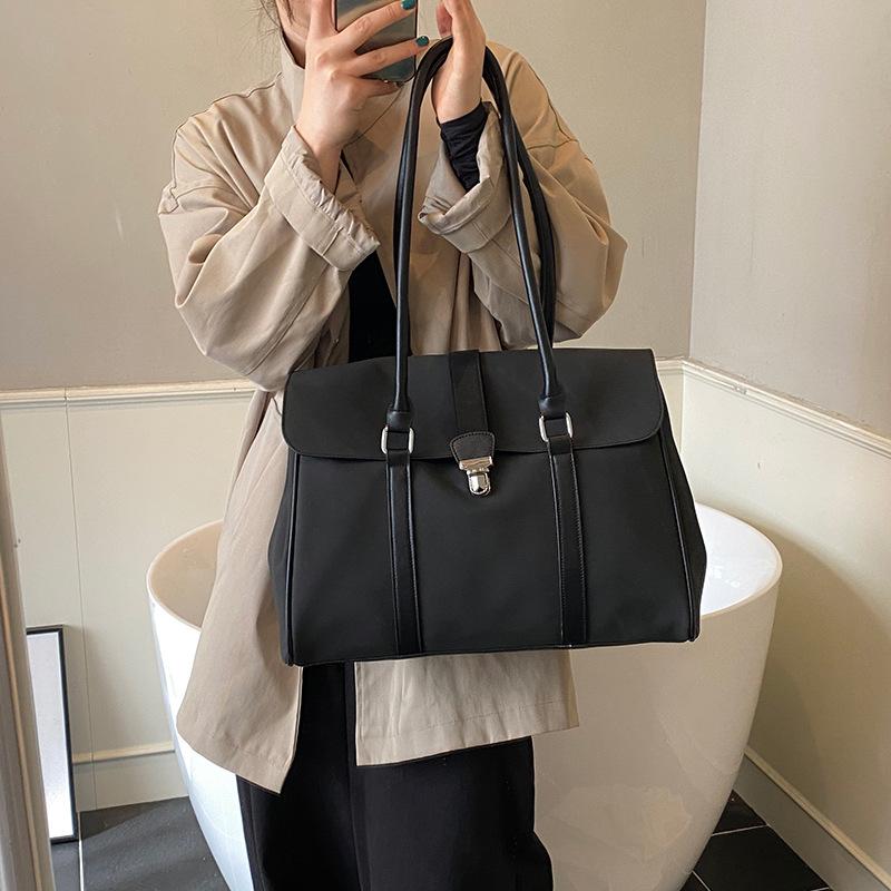 

New Suede Shopping Shoulder Bags for Women Light Luxury Handle Bag Office Texture Simple and Versatile Commuter Messenger Bags чёрный