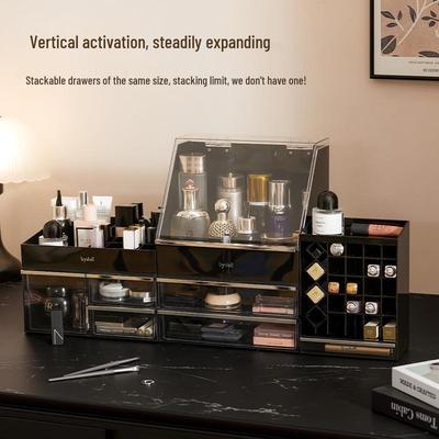 Luxusní prachotěsný držák a organizér na štětce na make-up