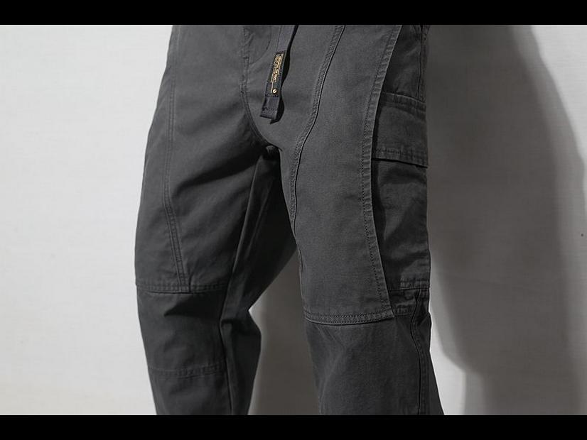 Men's Retro Japanese Multi-Pocket Loose Tapered Overalls for Spring and Autumn