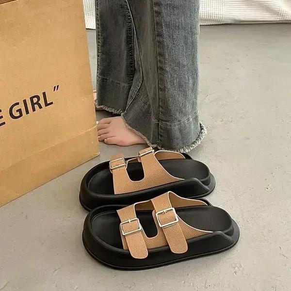 

Модная женская обувь Домашние тапочки на платформе Роскошные шлепанцы Летние сабо Женские низкие 2024 Дизайнерские пляжные тканевые резиновые каблуки-копышки в стиле римских модных туфель 38