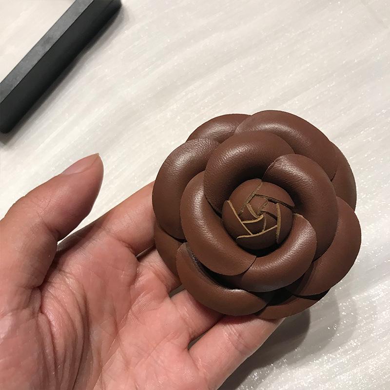 Luxury Camellia Leather Flower Brooch - Elegant Handmade 3D Corsage Pin for Women