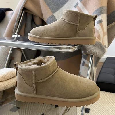 2025 nouveau Zhou Dongyu avec les mêmes bottes de neige intégrées en fourrure de peau de mouton pour femmes hiver à semelle fine velours mini chaussures pour femmes chaussures en coton