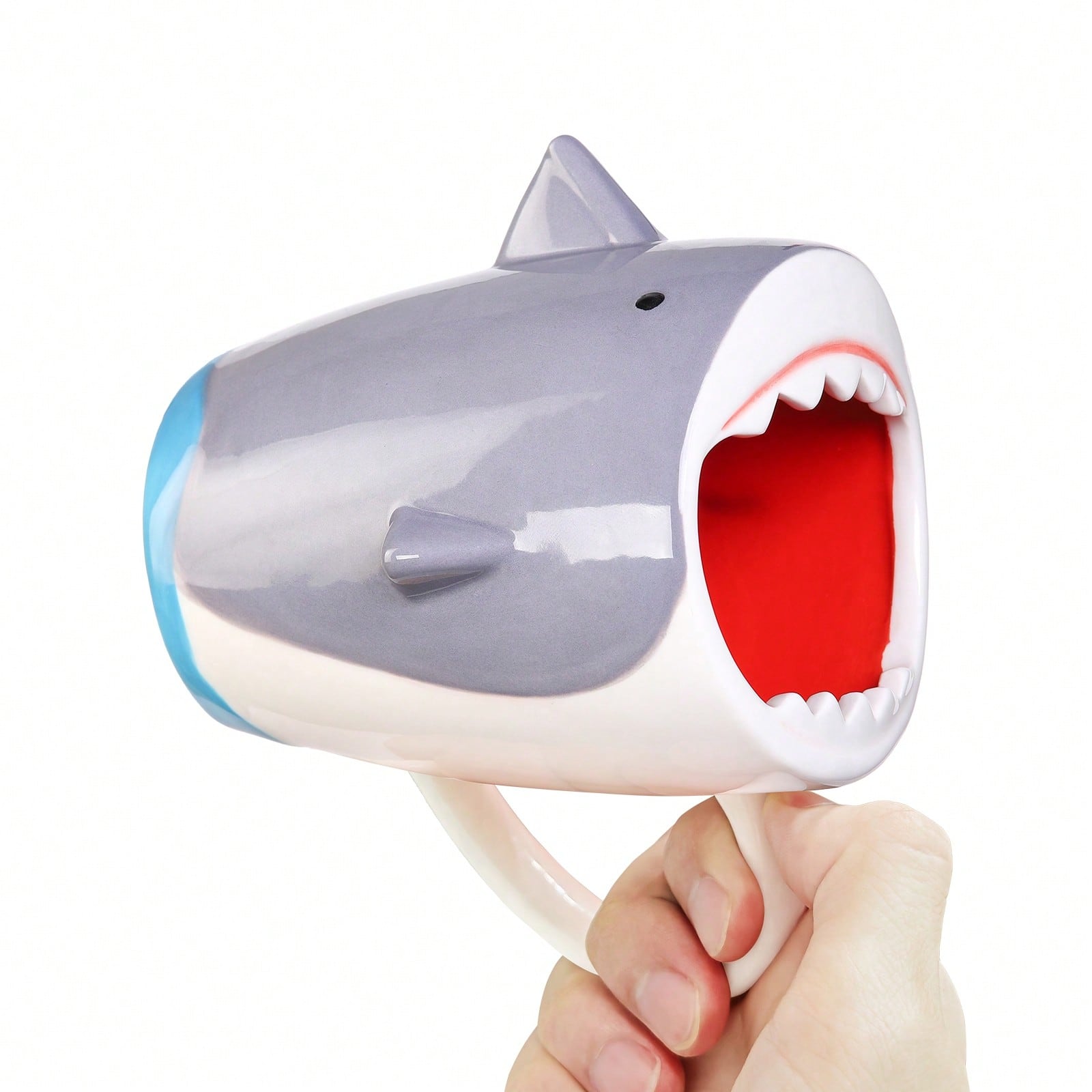 

13,5 унций Забавная керамическая кофейная кружка в виде акулы, Милая серо-белая мультяшная фигурка ручной работы, Чайная чашка, Оригинальная кофейная кружка с ручкой для праздничных подарков на день рождения серый