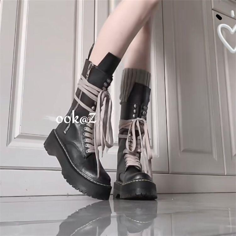 

2025 New Medium Tube Locomotive Boots Thick Sole Heightening Comfortable Strap Short Boots Women 35