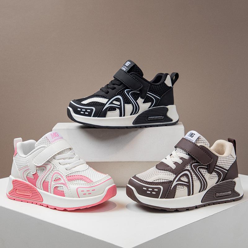 Children's Sports Shoes 2025 Autumn New Mesh Breathable Fashion Versatile Soft Sole Non-slip Medium and Older Children's Casual Shoes