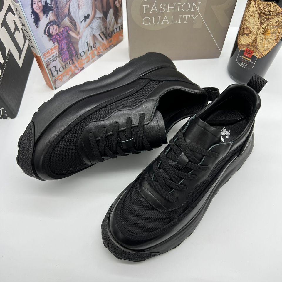 Herrenschuhe mit dicker Sohle Einfache Sommer-Strick-Sportschuhe Mesh-Freizeitschuhe Zapatos Casuales Sneakers Zapatillas De Deporte