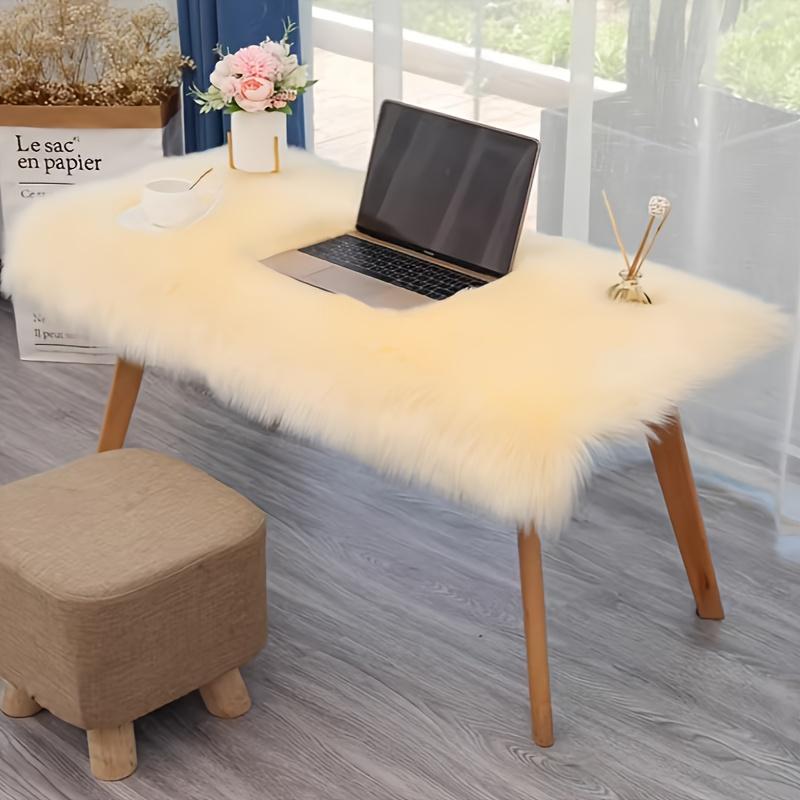 1pcs Plush Faux Wool Rug for Boutique Window Display Fluffy Cloud Texture Decor Mat for Table Countertop White Non-Slip Runner