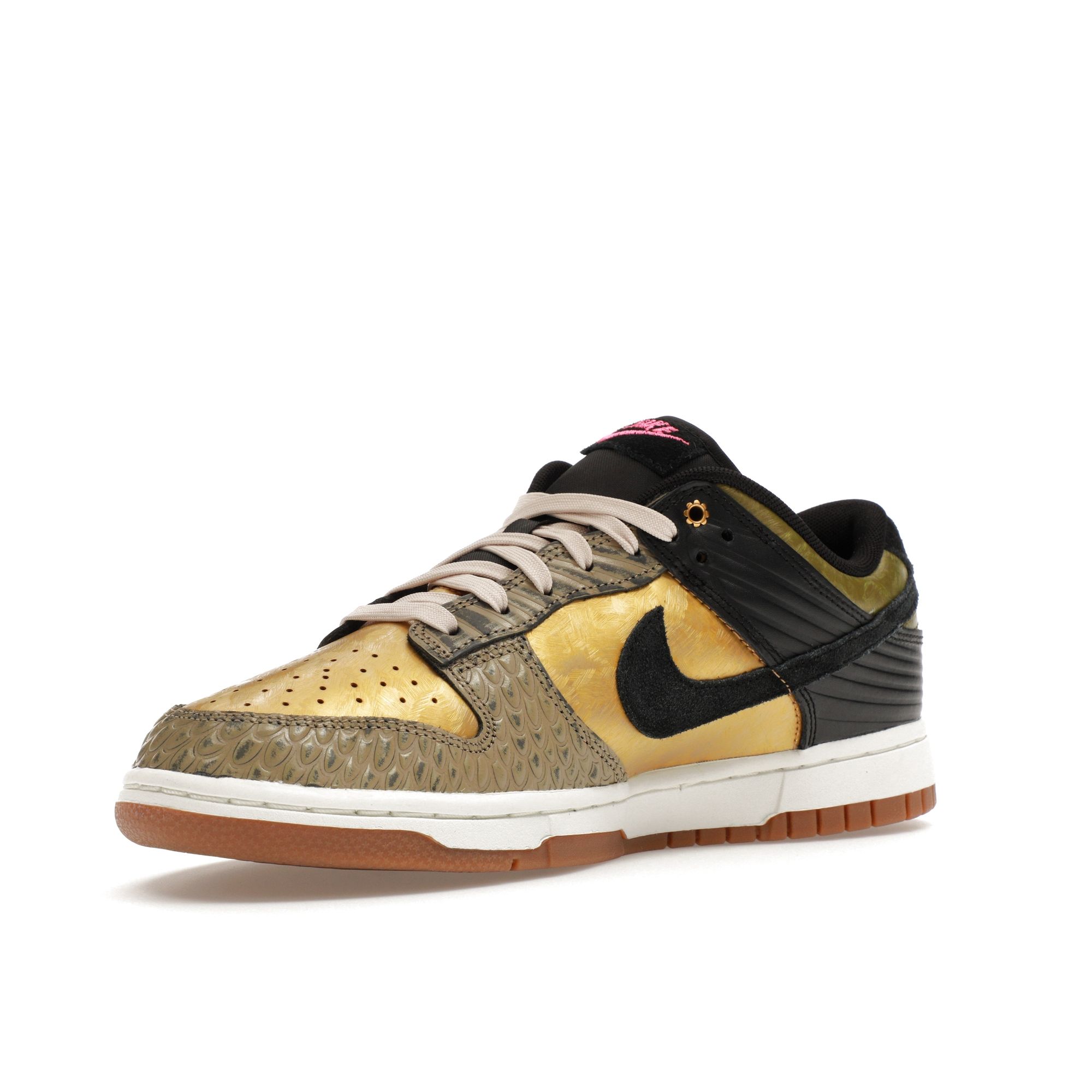 Женские кроссовки Nike Dunk Low Día De Muertos золотисто-черные хаки FQ8148-010 44.5 — фото 4