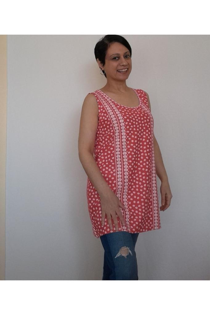 Damenstil Übergröße T-Shirt Weißes Geblümtes Korallfarbenes Trägerhemd Gekämmte Baumwolle Viskose T-Shirt