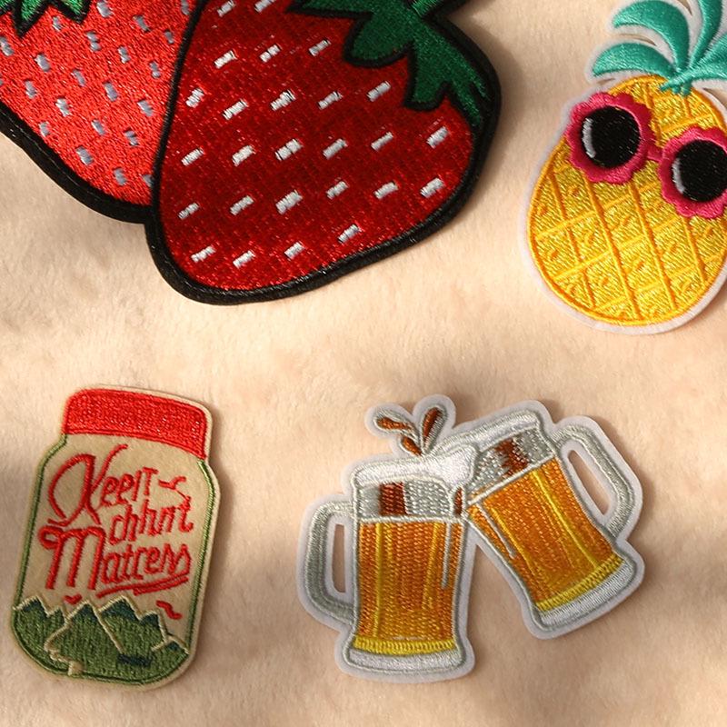 Duoku Strawberry Embroidery Patch - Clothing Accessories Badge