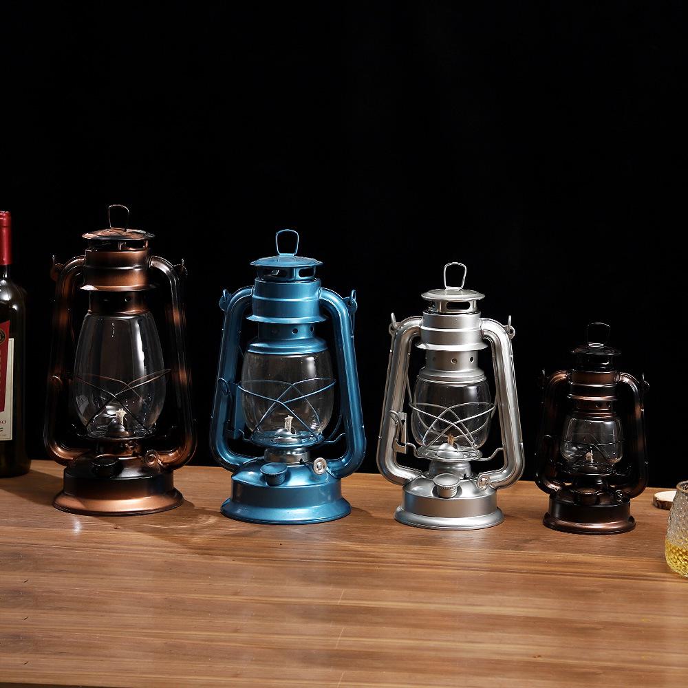 Retro Handheld Kerosene Lantern for Outdoor Camping and Decor