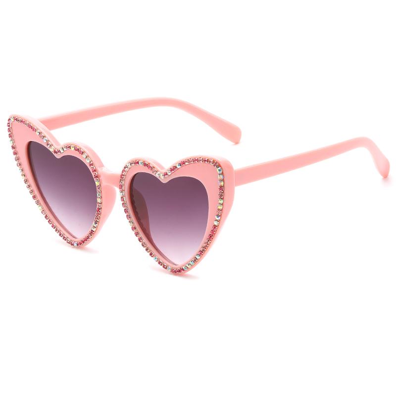 Heart Sunglasses Women Summer Outdoor Cat Eye Diamond Decoration Personality Y2K Sun Glasses Classic Eyewear Female Shades