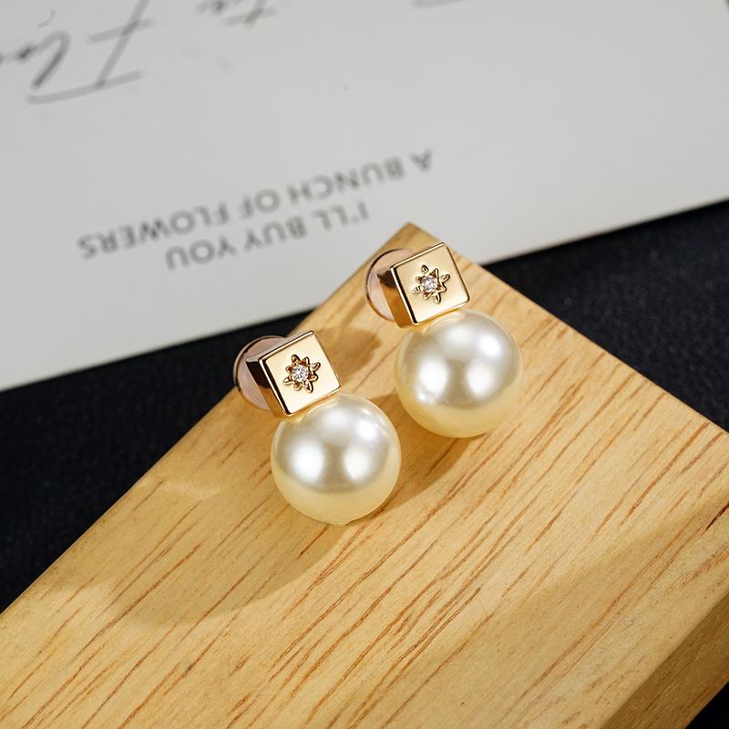 

Элегантное минималистичное ожерелье из круглого жемчуга - Роскошный винтажный чокер принцессы 18K