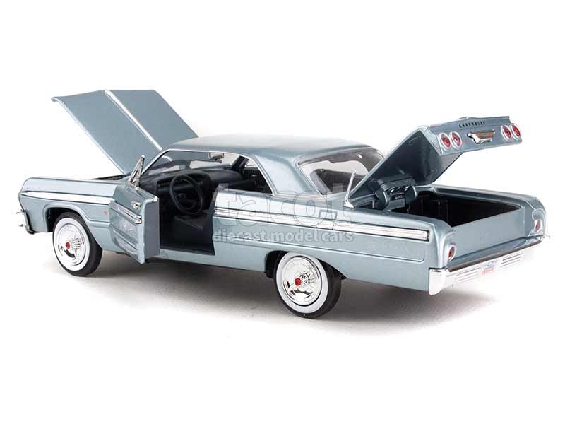 MOTORMAX 1/24 Scale 1964 Impala Diecast Model Car (Light Blue Metallic) [Parallel Import]
