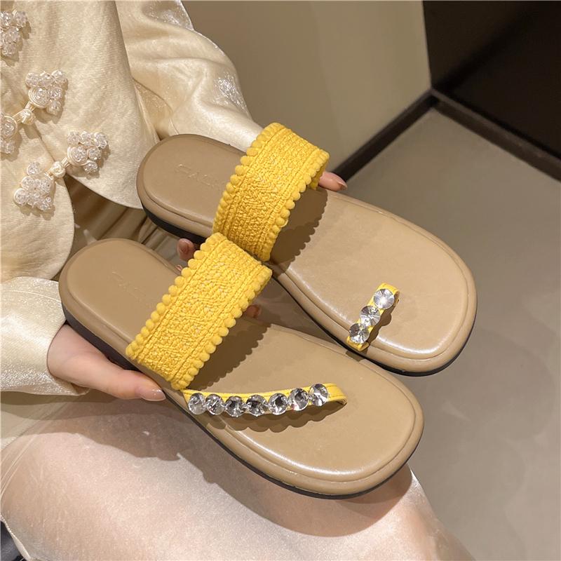 Fashion Crystal Flats Women Flip Flops 2025 Summer New Slippers Fashion Luxury Woman Shoes New Casual Sandals Beach Sandalias De Mujer