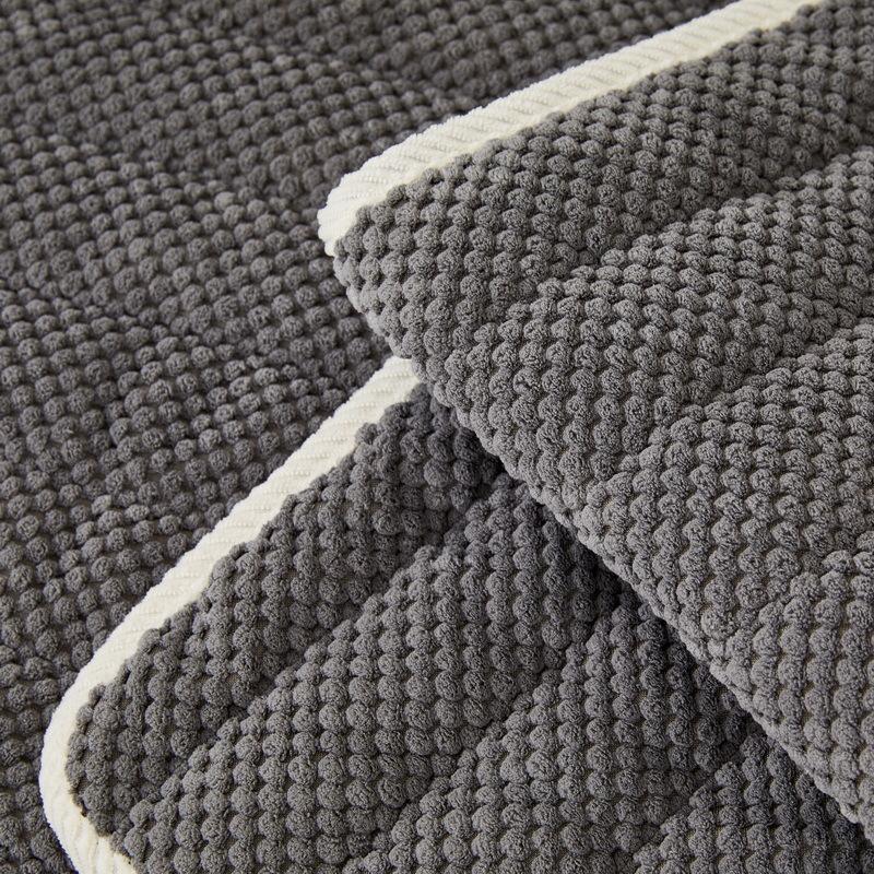 Подушка для дивана Corduroy на все времена года — фото 5