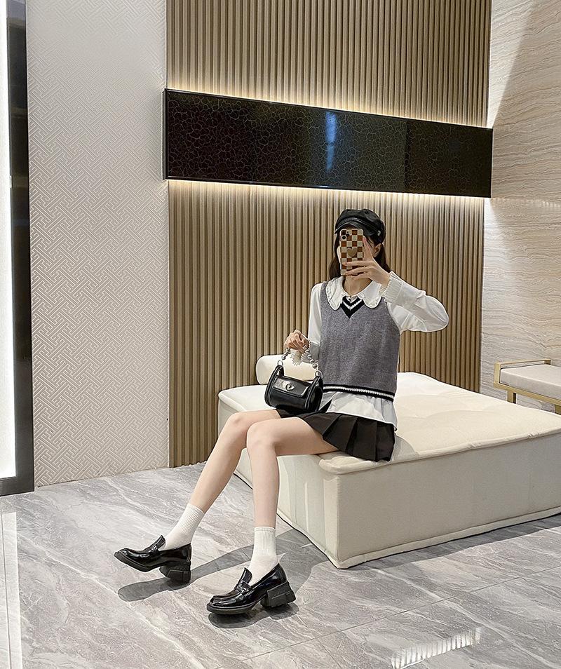 2025 lente nieuwe Britse stijl casual veelzijdige vierkante neus kleine leren schoenen interne hoogteverhoging JK instappers met temperament