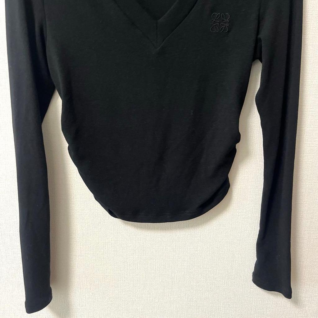 Used LOEWE Long-sleeved cut and sew, black, V-neck, size 36