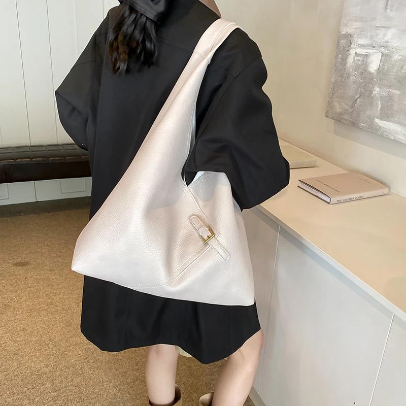 High Capacity Hasp PU Bag  Simple Fashion Bag  Versatile Soft Western Style Shoulder Bag