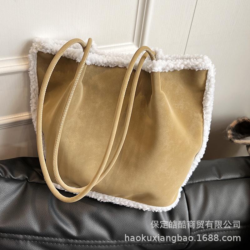 Autumn and Winter Suede Maillard Bag Women's 2025 New Shoulder Portable Commuter Bag Lamb Wool Tote Bucket Bag