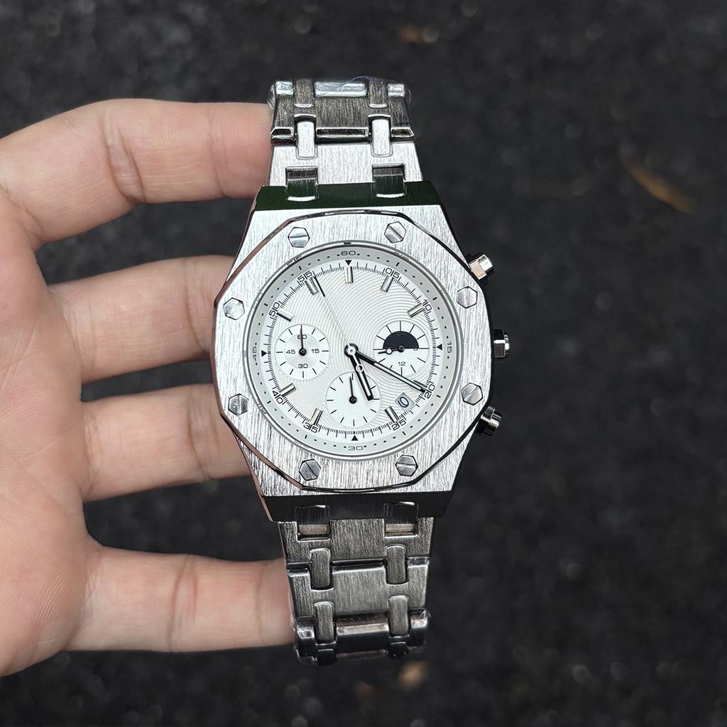 Retro Y2K Blobject Horloge—Een Uniek, Gepersonaliseerd Ontwerp, een Retro Tijdstuk Geschikt voor Zowel Mannen als Vrouwen, en het Perfecte Vakantiegeschenk minder