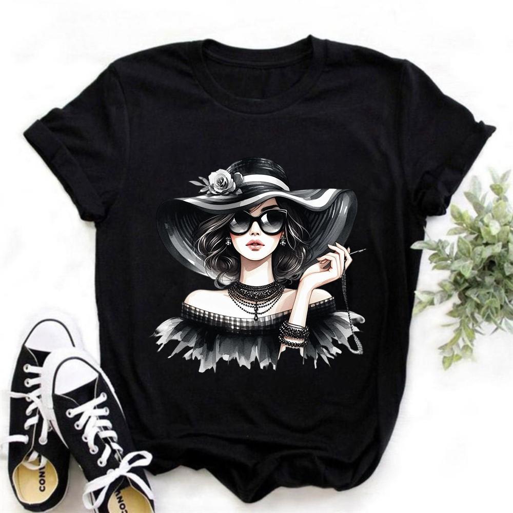 T-shirt Grafica Vintage da Donna Manica Corta Casual Classica Moda Coreana Versatile per l'Uso Quotidiano Streetwear Y2k per Donne