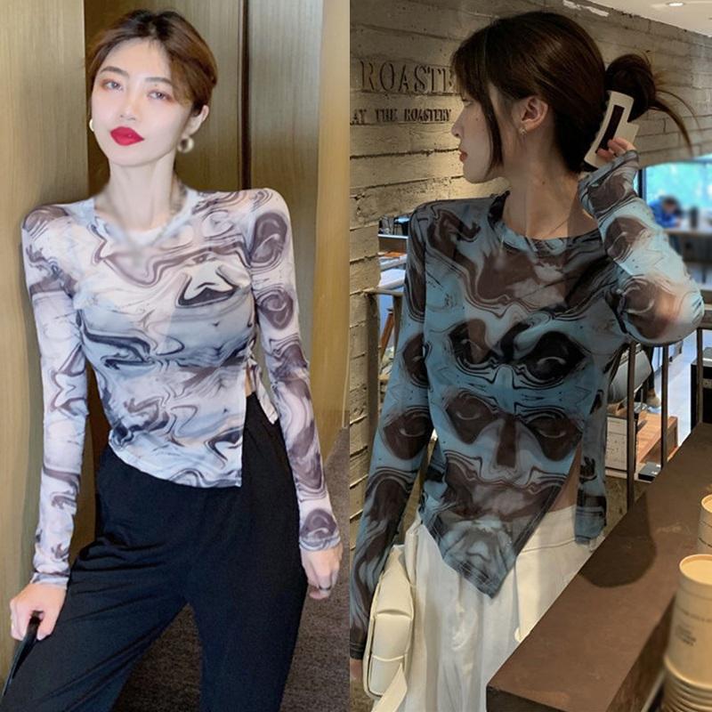 

Футболка с длинными рукавами и солнцезащитным кремом с круглым вырезом, окрашенная в грунт, асимметричная сетка