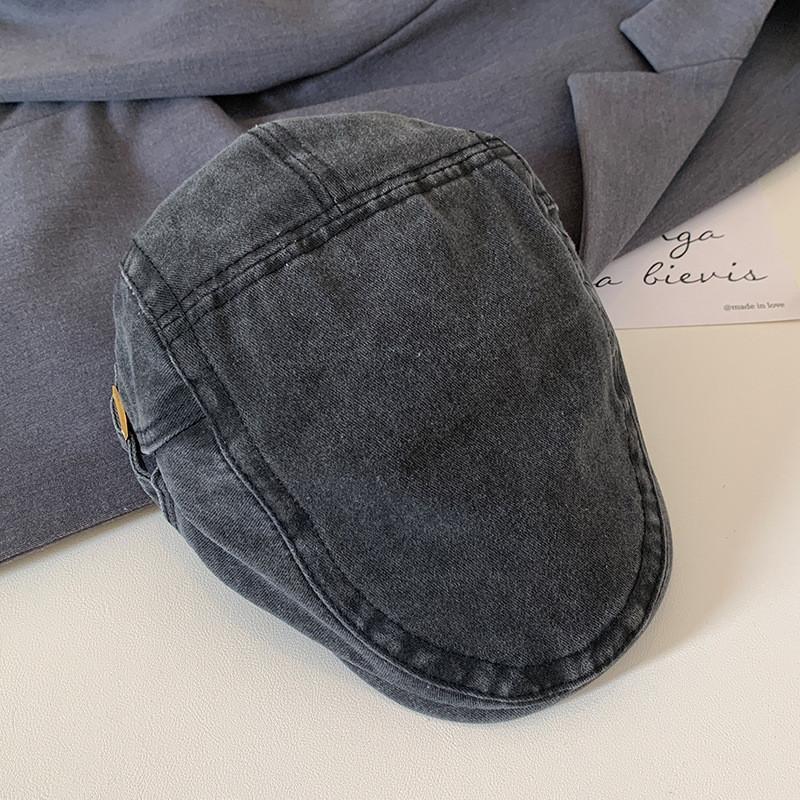 Fashionable Plain Vintage Beret Cap For Men And Women With Elegant Embroidery Spring For