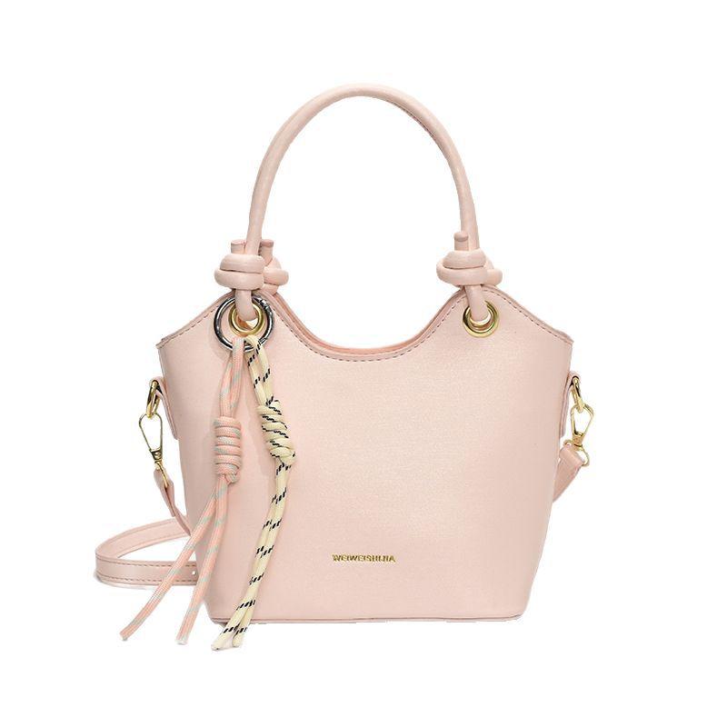 Premium sense hand bag women's 2025 new popular fashion casual shoulder bag super fire commuter bucket bag