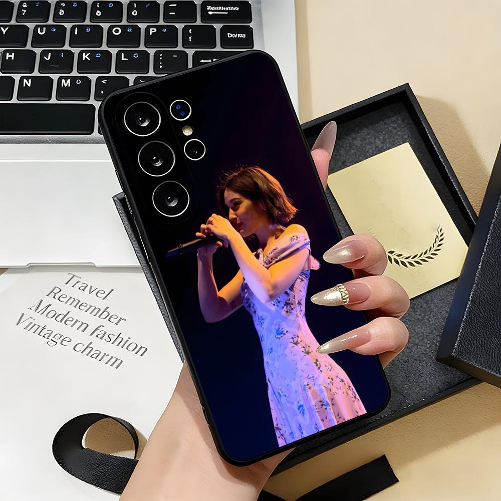 Singer G-Gracie Abrams Phone Case For Samsung S26 S25 S24 FE S23 S22 S21 Plus S20 Ultra Note20Ultra Black Soft Shell