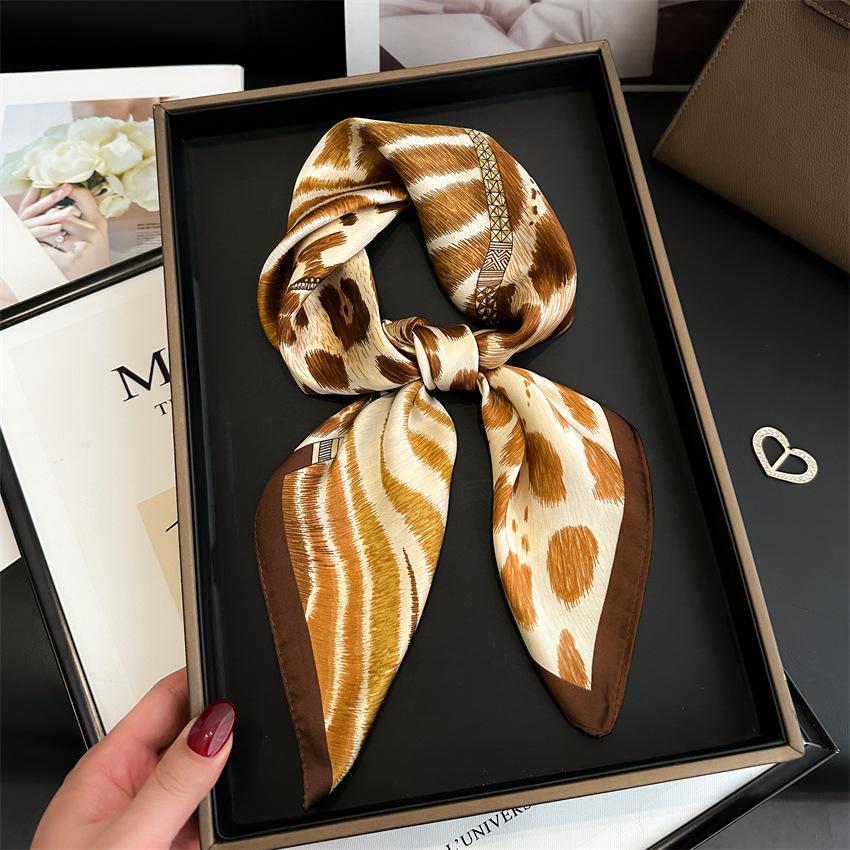 Leopard Print Scarf Women'S Geometric Color Matching Silk Scarf Square Scarf 70Cm Imitation Silk Scarf Smooth Sunscreen Shawl New